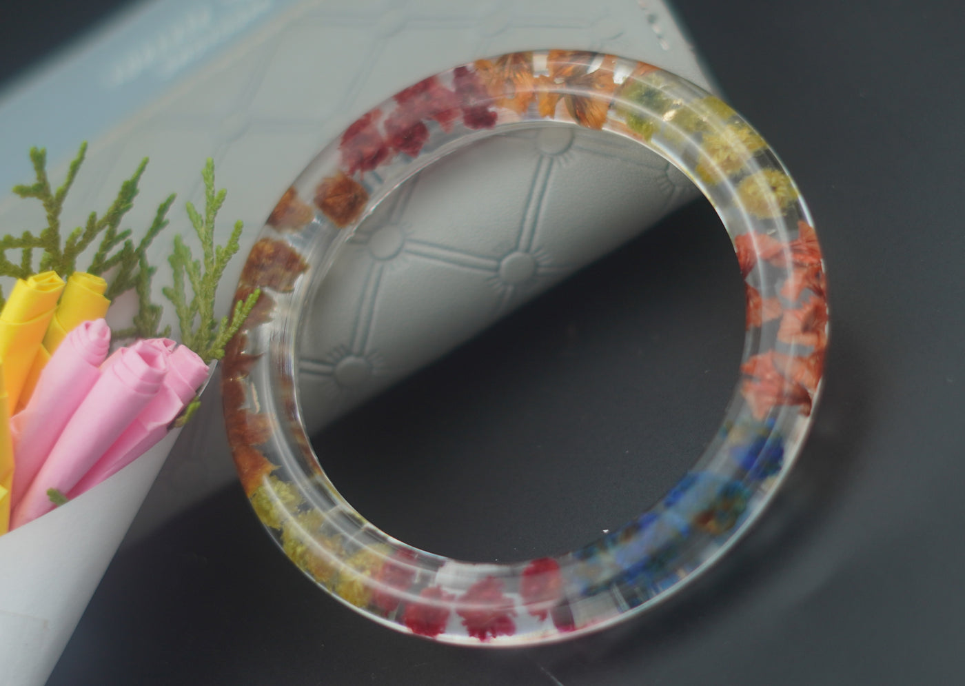 Multicolor Dried Flower Resin Bangle
