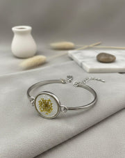 Golden Bloom – Handmade Real Flower Resin Bracelet